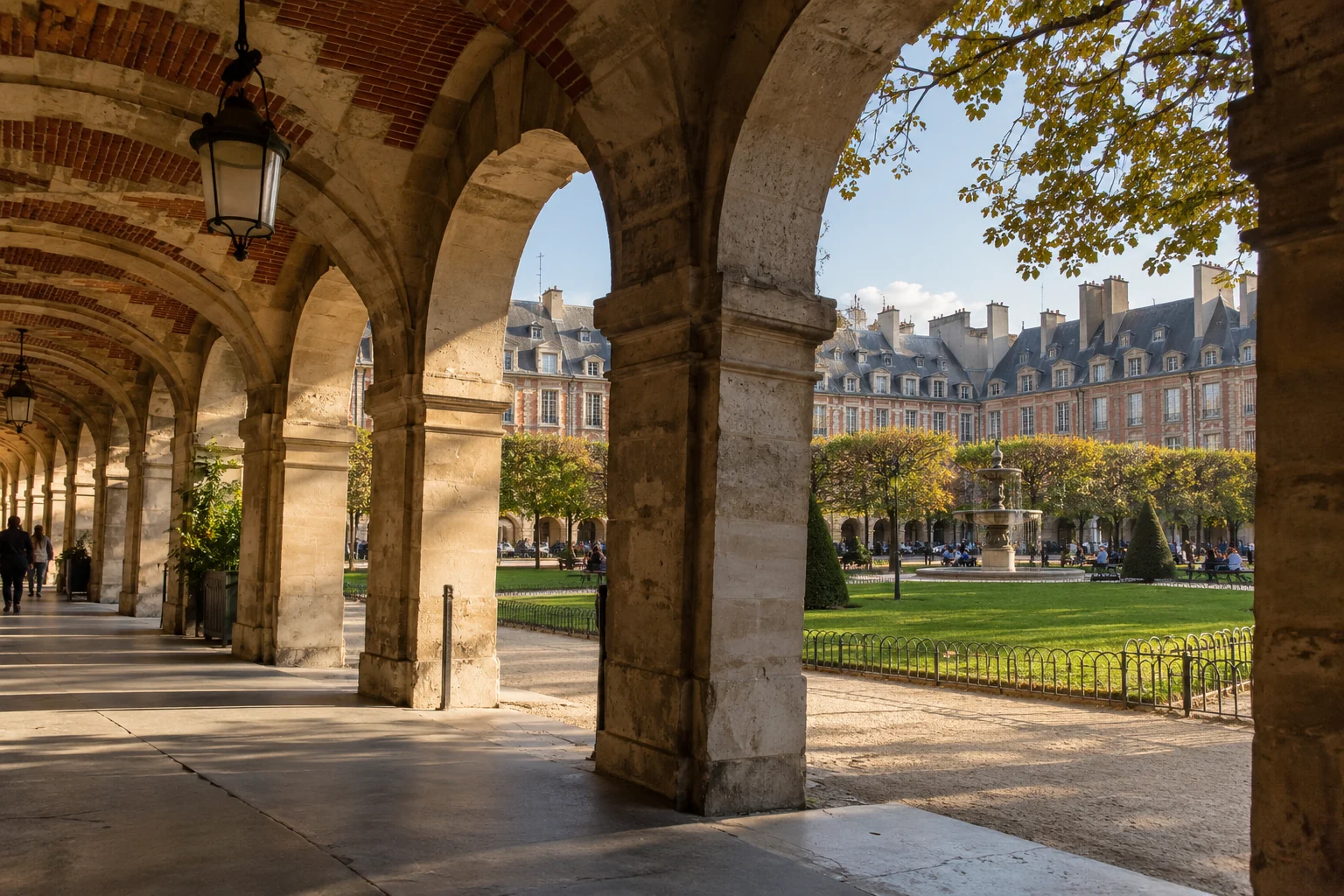 Illustration éditoriale : arcades et jardin de la place des Vosges