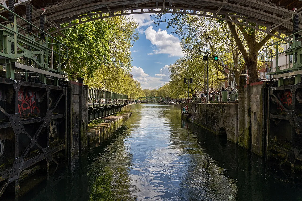 Editorial illustration of Canal Saint-Martin
